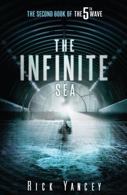 The Infinite Sea [Large Print] 143285044X Book Cover