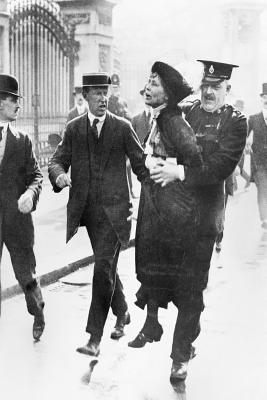 Suffragette: Mrs. Pankhurst's Own Story 1515254461 Book Cover