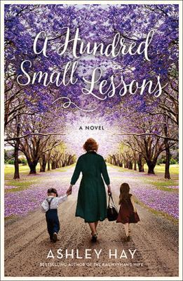 A Hundred Small Lessons 1760633429 Book Cover