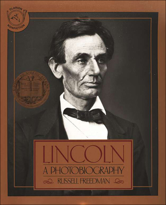 Lincoln: A Photobiography 0812466160 Book Cover