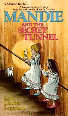 Mandie and the Secret Tunnel 0785744983 Book Cover