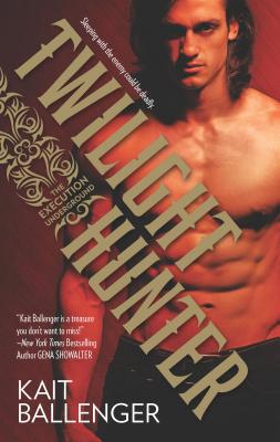 Twilight Hunter 0373777388 Book Cover