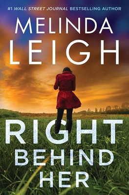Right Behind Her: Bree Taggert [Large Print] 1638089132 Book Cover
