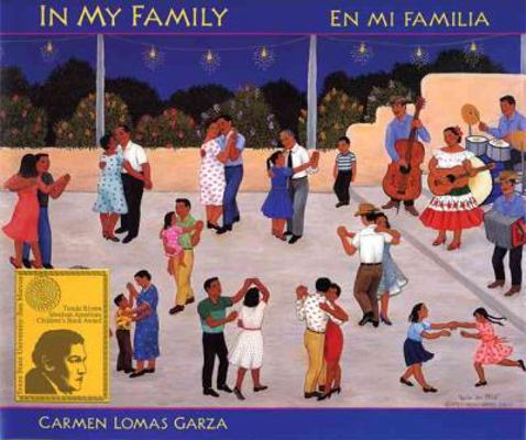 In My Family/En Mi Familia (Spanish Edition) [Spanish] 0756941393 Book Cover