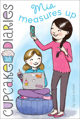 Mia Measures Up 0606402098 Book Cover