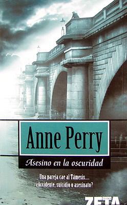 Asesino en la oscuridad/ Dark Assassin (Spanish... [Spanish] 8498720389 Book Cover