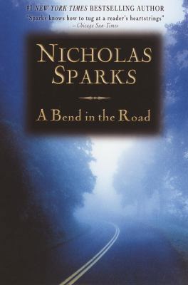 A Bend in the Road [Large Print] 0375728198 Book Cover