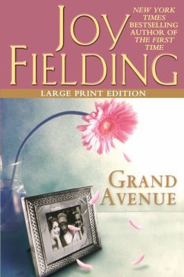 Grand Avenue [Large Print] 0743466675 Book Cover