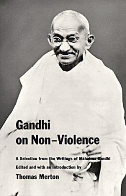 Gandhi on Non Violence 0811200973 Book Cover