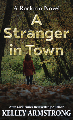 A Stranger in Town [Large Print] 1432888196 Book Cover