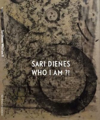 Paperback Sari Dienes Who I Am ?! Book