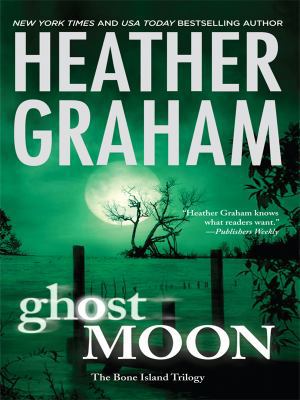 Ghost Moon (The Bone Island Trilogy, 3.0) [Large Print] 1410428249 Book Cover
