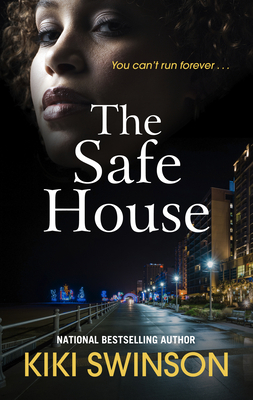 The Safe House [Large Print] 1432867881 Book Cover