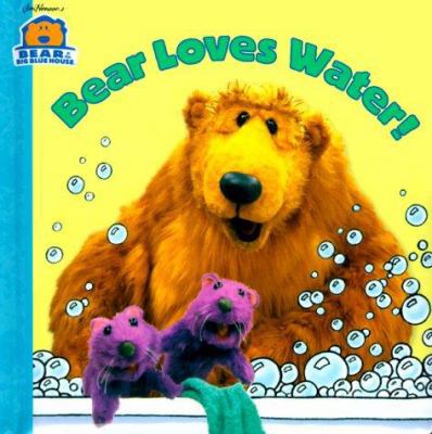 Bear Loves Water 0689824173 Book Cover