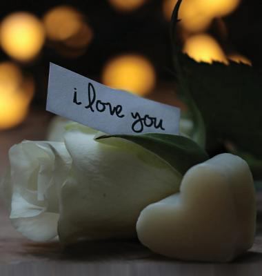 In Loving Memory Funeral Guest Book, Loss, Cele... 1912641070 Book Cover