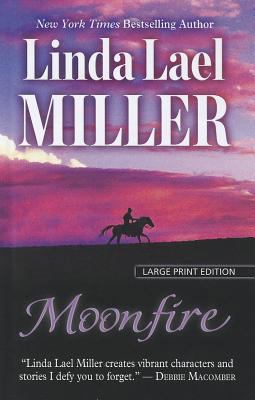 Moonfire (Thorndike Press Large Print Famous Au... [Large Print] 1410451623 Book Cover