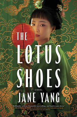 The Lotus Shoes [Large Print] 1420522272 Book Cover