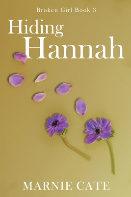 Hiding Hannah [Large Print] 4824190517 Book Cover