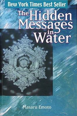 The Hidden Messages in Water 1416522190 Book Cover