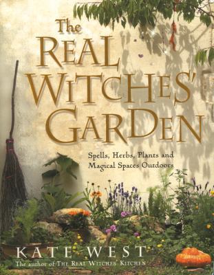 The Real Witches' Garden 0738721247 Book Cover