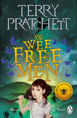 The Wee Free Men: A Tiffany Aching Novel 055257919X Book Cover