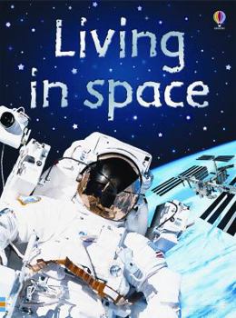 Hardcover Living in Space, Level 2 (Beginners Nature - New Format) Book