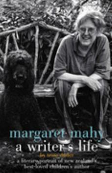 Paperback Margaret Mahy: A Writer's Life Book