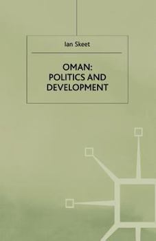 Paperback Oman: Politics and Development Book
