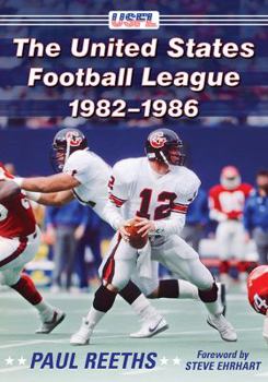 Paperback The United States Football League, 1982-1986 Book