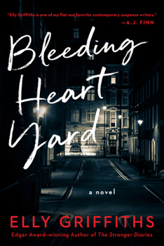 Hardcover Bleeding Heart Yard: A British Cozy Mystery Book