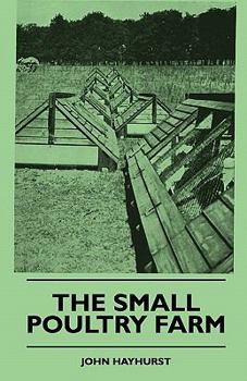 Paperback The Small Poultry Farm Book