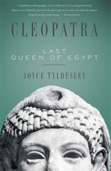 Paperback Cleopatra: Last Queen of Egypt Book