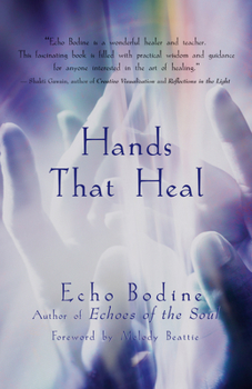 Paperback Hands That Heal Book