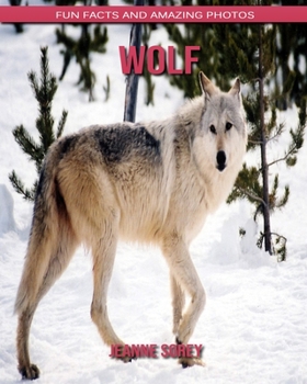 Paperback Wolf: Fun Facts and Amazing Photos Book