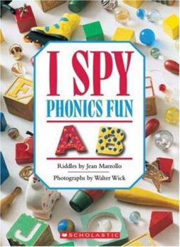 Cards I Spy Phonics Fun [With Parent Letter and 16 Flash Cards] Book