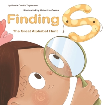 Paperback Finding S: The Great Alphabet Hunt Book