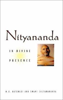 Paperback Nityananda: In Divine Presence Book