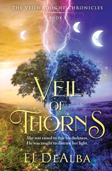Paperback Veil of Thorns Book