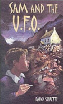 Paperback Sam and the U.F.O. Book