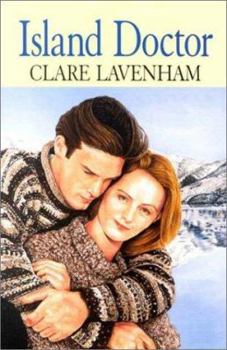 Paperback Island Doctor [Large Print] Book