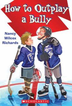 Paperback How to Out Play a Bully Book
