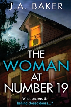 Paperback The Woman at Number 19 [Large Print] Book
