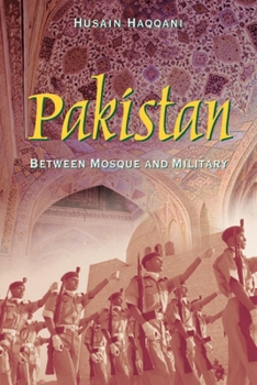 Paperback Pakistan: Between Mosque and Military Book