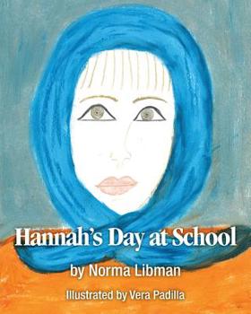 Paperback Hannah's Day At School Book