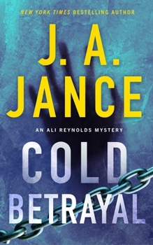 Paperback Cold Betrayal: An Ali Reynolds Novel Book