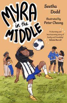 Paperback Myra in the Middle Book