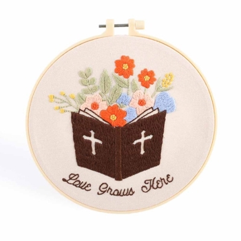 Embroidery Kit - Love Grows Here 20.5cm