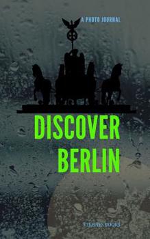 Paperback Discover Berlin Book