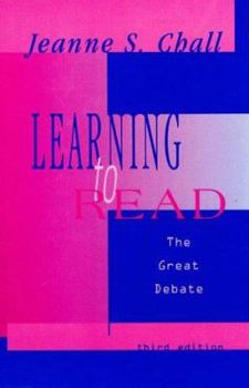 Hardcover Learning to Read: The Great Debate Book