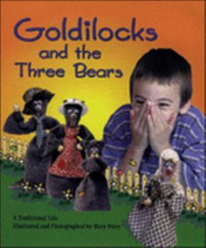 Paperback Goldilocks and the Three Bears: Moon Rising (Storyteller Non-fiction) Book